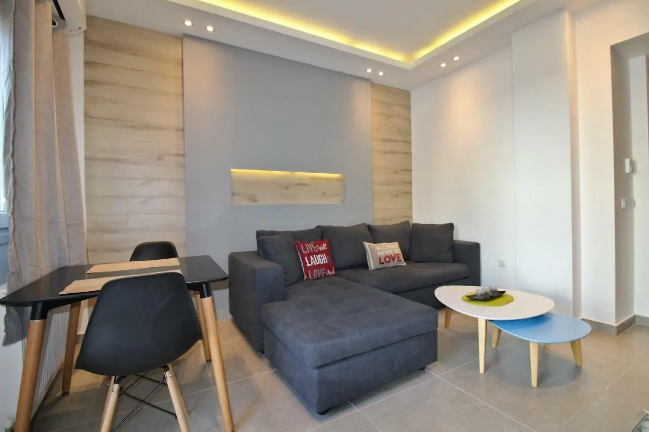 Yellow Suite Group Mesitiki Thessaloniki Griekenland