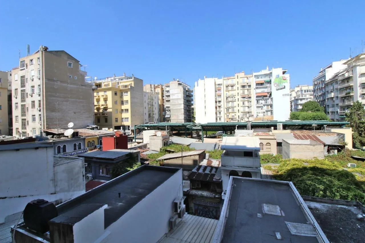 Yellow Suite Group Mesitiki Thessaloniki Appartement